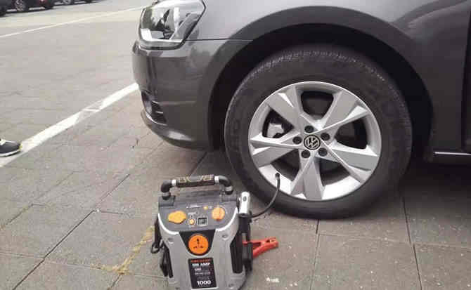 乌审旗汽车搭电案例