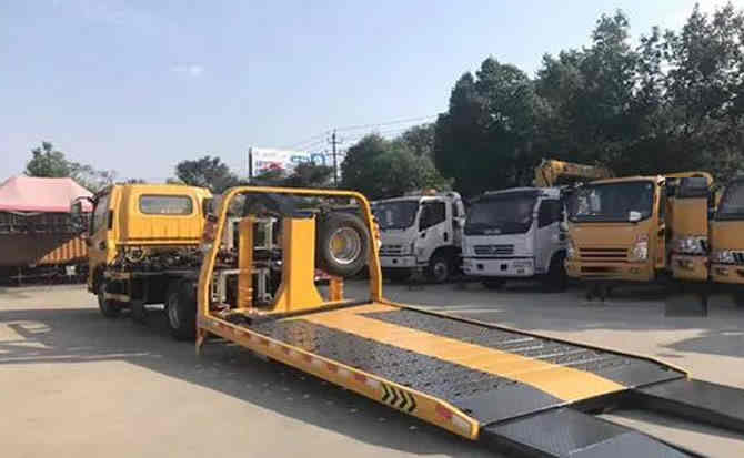 乌审旗汽车中途维修案例