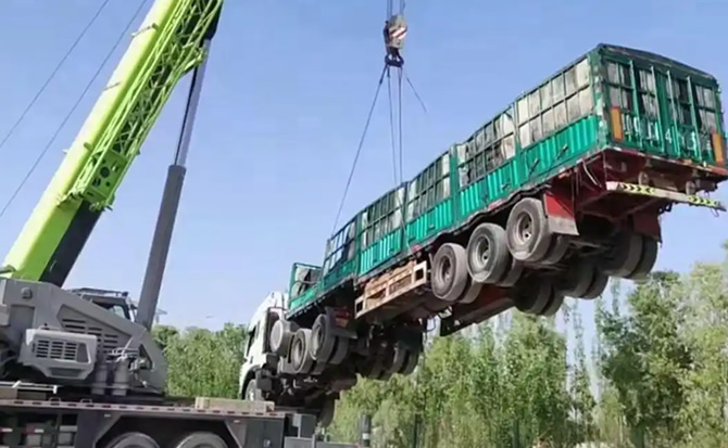 乌审旗道路脱困救援案例